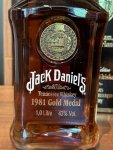 Aukce Jack Daniel's 1981 Gold Medal 1l 43% GB L.E.