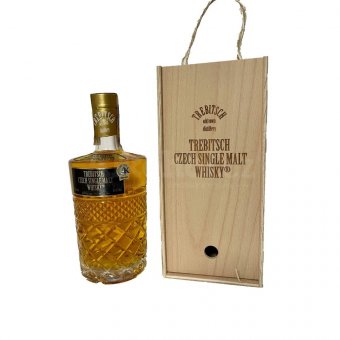 Aukce Trebitsch Czech Velvet Revolution Whisky 0,5l 40% L.E. Dřevěný box