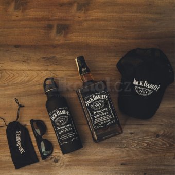 Jack Daniel's lahev na vodu